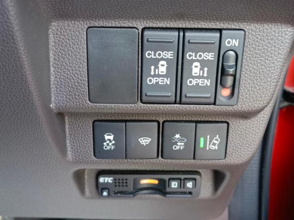 Honda Freed II Рестайлинг с пробегом 2019 года, цена 1 596 000 рублей, 33998 км, компактвэн, Автокод Объявления