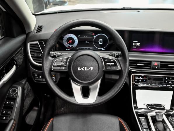 Kia Seltos I Рестайлинг с пробегом 2025 года, цена 2 550 000 рублей, 3792 км, внедорожник, Автокод Объявления