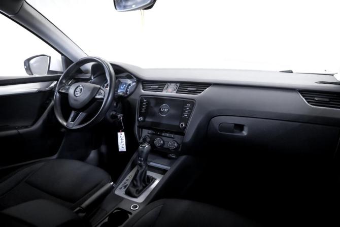 Skoda Octavia III (A7) Рестайлинг с пробегом 2020 года, цена 1 949 000 рублей, 122000 км, лифтбек, Автокод Объявления
