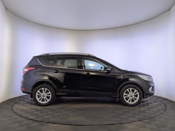 Ford Kuga II Рестайлинг с пробегом 2018 года, цена 1 655 000 рублей, 154040 км, внедорожник, Автокод Объявления