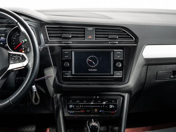 Volkswagen Tiguan II Рестайлинг с пробегом 2021 года, цена 2 849 500 рублей, 46348 км, внедорожник, Автокод Объявления