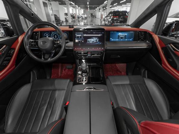 GAC Trumpchi M8 II с пробегом 2023 года, цена 4 300 000 рублей, 45006 км, минивэн, Автокод Объявления