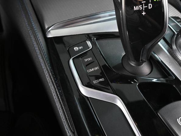 BMW 5 серии VII (G30/G31/G38) с пробегом 2018 года, цена 3 499 000 рублей, 98005 км, седан, Автокод Объявления