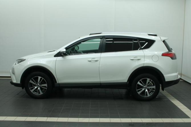 Toyota RAV4 IV (XA40) Рестайлинг с пробегом 2016 года, цена 2 597 000 рублей, 105969 км, внедорожник, Автокод Объявления