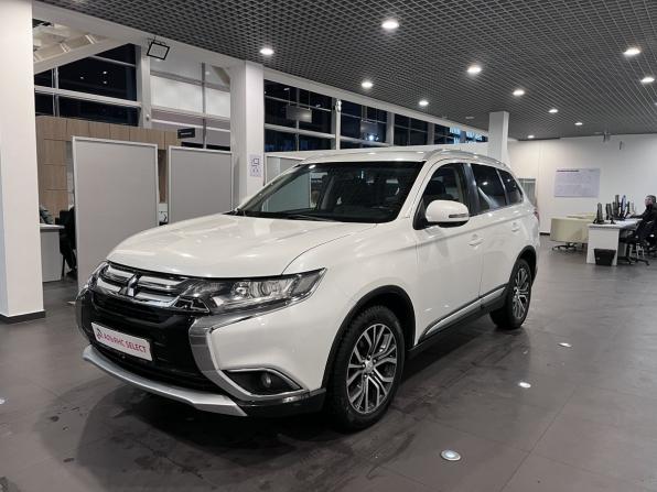 Mitsubishi Outlander III Рестайлинг 2 с пробегом 2016 года, цена 1 550 000 рублей, 261187 км, внедорожник, Автокод Объявления