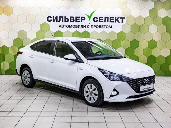 Hyundai Solaris II Рестайлинг с пробегом 2021 года, цена 1 040 000 рублей, 358181 км, седан, Автокод Объявления