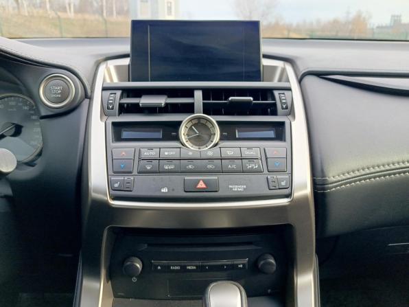 Lexus NX I с пробегом 2015 года, цена 3 025 000 рублей, 47808 км, внедорожник, Автокод Объявления