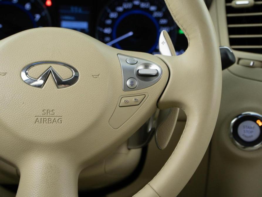 Infiniti QX70 Москва  - изображение 16