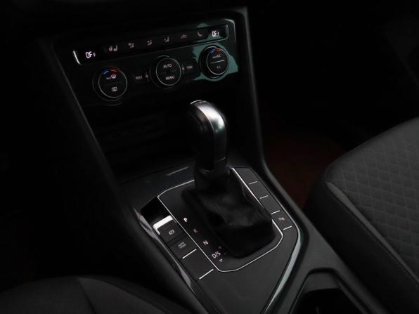 Volkswagen Tiguan II с пробегом 2019 года, цена 2 399 000 рублей, 85625 км, внедорожник, Автокод Объявления