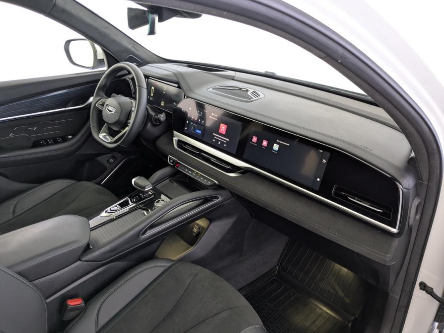 Geely Monjaro I Москва  - изображение 11