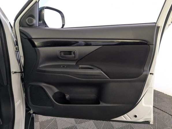 Mitsubishi Outlander III Рестайлинг 3 с пробегом 2019 года, цена 2 100 000 рублей, 78536 км, внедорожник, Автокод Объявления