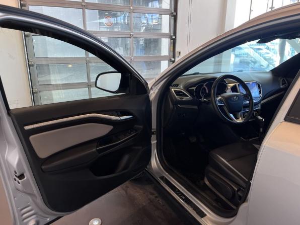Lada (ВАЗ) Vesta I с пробегом 2020 года, цена 1 423 000 рублей, 46442 км, универсал, Автокод Объявления