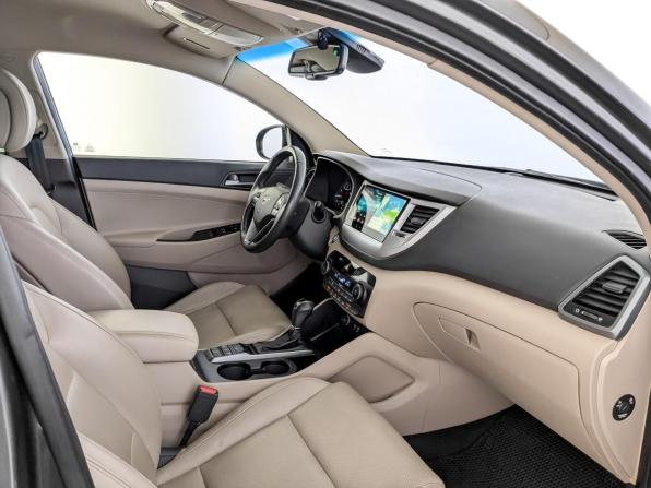 Hyundai Tucson III с пробегом 2016 года, цена 1 800 000 рублей, 157450 км, внедорожник, Автокод Объявления