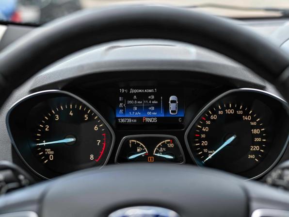 Ford Kuga II Рестайлинг с пробегом 2016 года, цена 1 455 000 рублей, 136452 км, внедорожник, Автокод Объявления