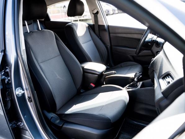 Hyundai Solaris II с пробегом 2018 года, цена 1 350 000 рублей, 140000 км, седан, Автокод Объявления