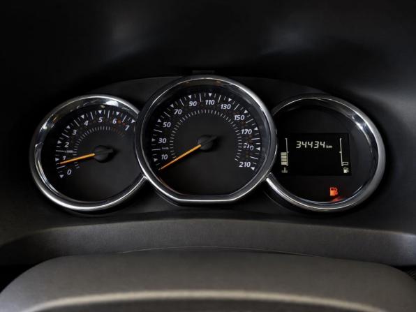 Renault Sandero II Рестайлинг с пробегом 2019 года, цена 1 197 000 рублей, 34434 км, хэтчбек, Автокод Объявления