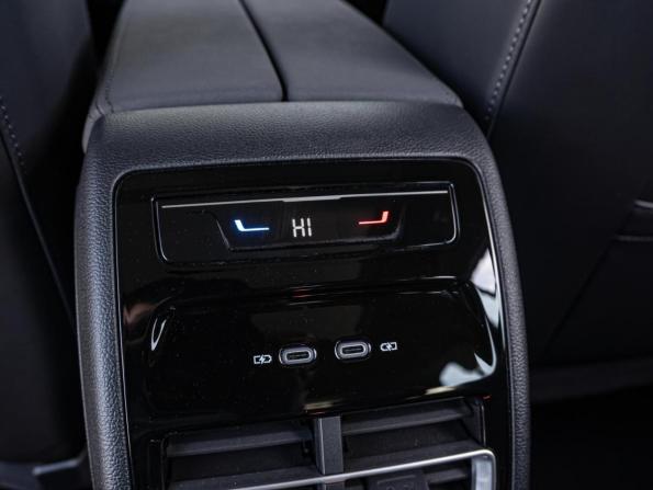 Volkswagen Tiguan III (China Market) с пробегом 2026 года, цена 4 850 000 рублей, 40 км, внедорожник, Автокод Объявления