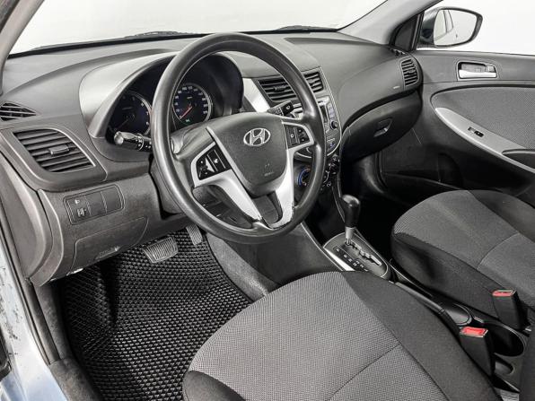 Hyundai Solaris I с пробегом 2013 года, цена 797 000 рублей, 125857 км, седан, Автокод Объявления