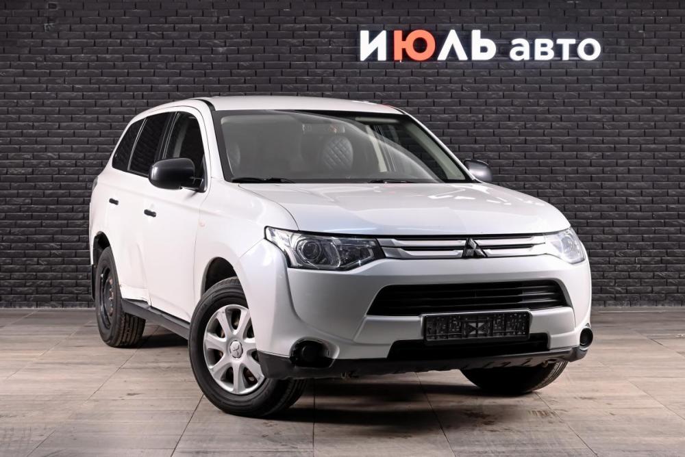 Mitsubishi Outlander III Рестайлинг Екатеринбург  - изображение 3