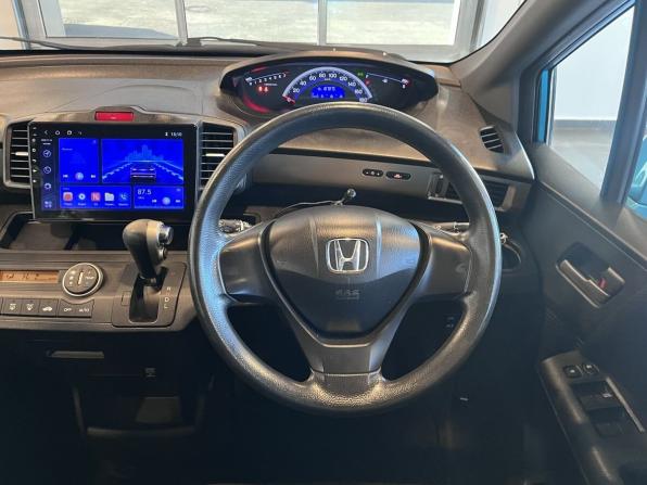Honda Freed I с пробегом 2010 года, цена 1 020 000 рублей, 187871 км, компактвэн, Автокод Объявления