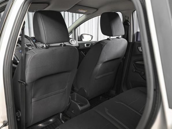 Ford Fiesta Mk6 Рестайлинг с пробегом 2016 года, цена 967 000 рублей, 54966 км, хэтчбек, Автокод Объявления