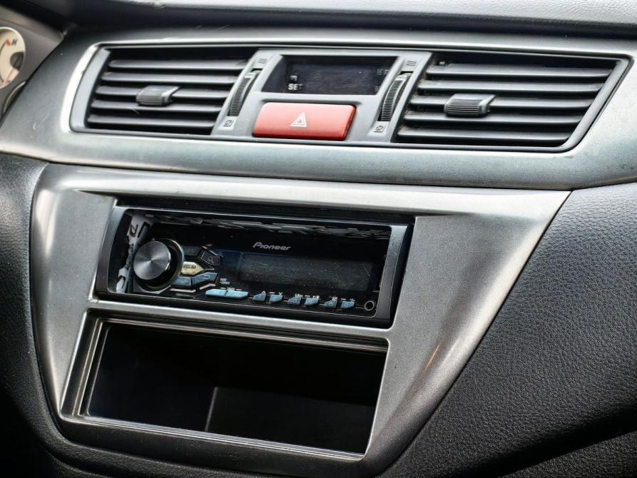 Mitsubishi Lancer IX Рестайлинг Санкт-Петербург  - изображение 12