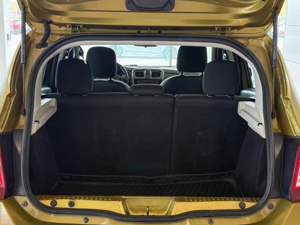 Renault Sandero II с пробегом 2015 года, цена 1 177 000 рублей, 83664 км, хэтчбек, Автокод Объявления