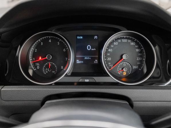 Volkswagen Golf VII с пробегом 2015 года, цена 1 300 000 рублей, 68411 км, хэтчбек, Автокод Объявления