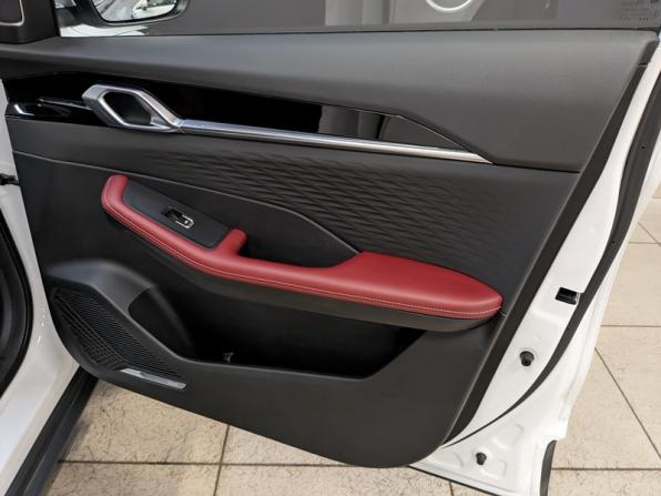 Geely Coolray I Рестайлинг с пробегом 2024 года, цена 2 150 000 рублей, 37218 км, внедорожник, Автокод Объявления
