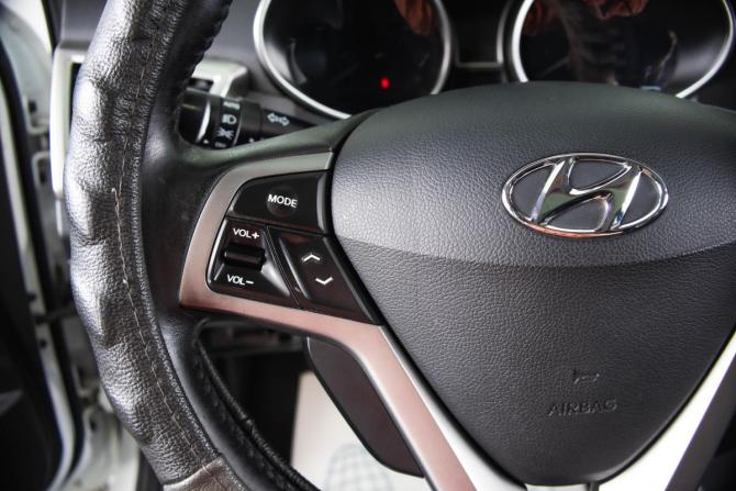 Hyundai Veloster I с пробегом 2012 года, цена 959 000 рублей, 245000 км, хэтчбек, Автокод Объявления