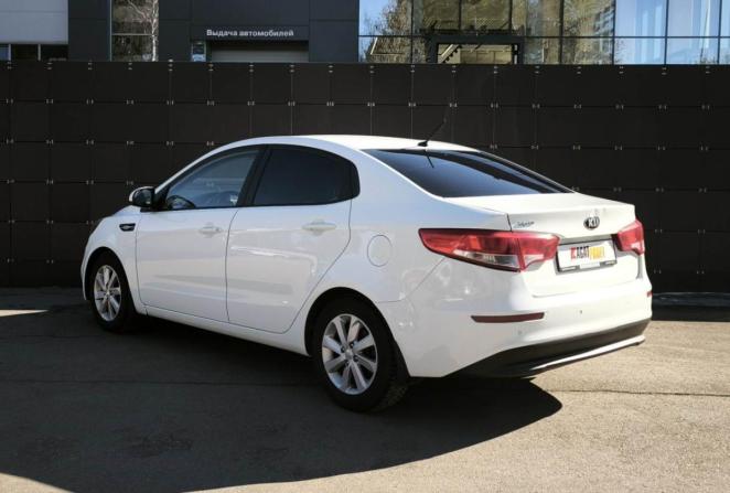 Kia Rio III Рестайлинг с пробегом 2016 года, цена 850 000 рублей, 142000 км, седан, Автокод Объявления