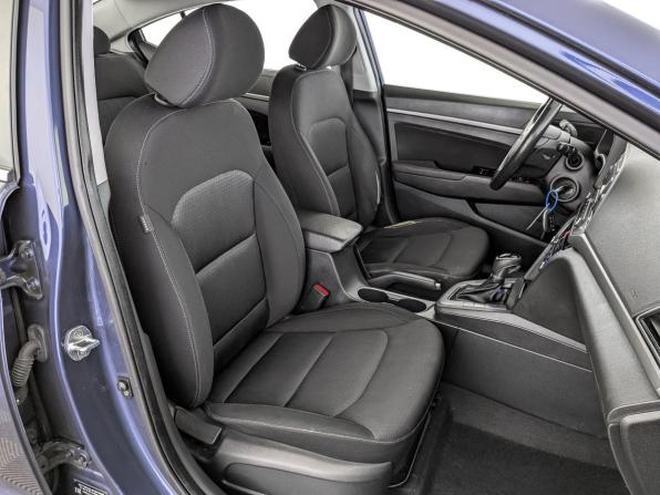 Hyundai Elantra VI (AD) с пробегом 2017 года, цена 1 399 000 рублей, 115000 км, седан, Автокод Объявления