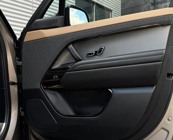 Land Rover Range Rover Sport III с пробегом 2022 года, цена 14 990 000 рублей, 28219 км, внедорожник, Автокод Объявления