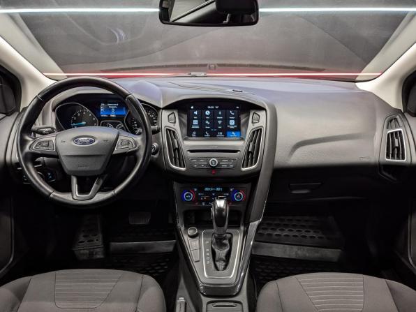 Ford Focus III Рестайлинг с пробегом 2017 года, цена 1 050 000 рублей, 135787 км, хэтчбек, Автокод Объявления