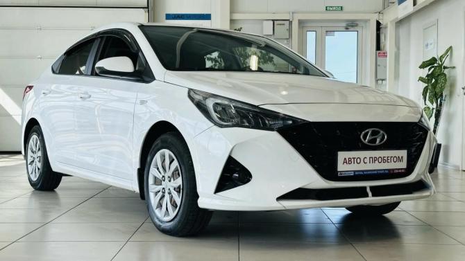 Hyundai Solaris II Рестайлинг с пробегом 2022 года, цена 1 698 000 рублей, 242000 км, седан, Автокод Объявления