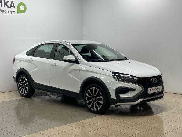 Lada (ВАЗ) Vesta I Рестайлинг (NG) с пробегом 2024 года, цена 1 399 000 рублей, 23500 км, седан, Автокод Объявления
