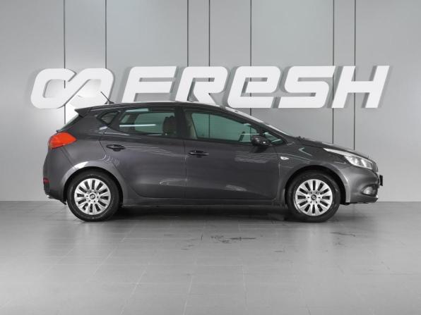 Kia Ceed II с пробегом 2013 года, цена 1 035 000 рублей, 233485 км, хэтчбек, Автокод Объявления