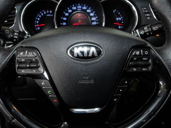 Kia Ceed II с пробегом 2013 года, цена 890 000 рублей, 270000 км, хэтчбек, Автокод Объявления