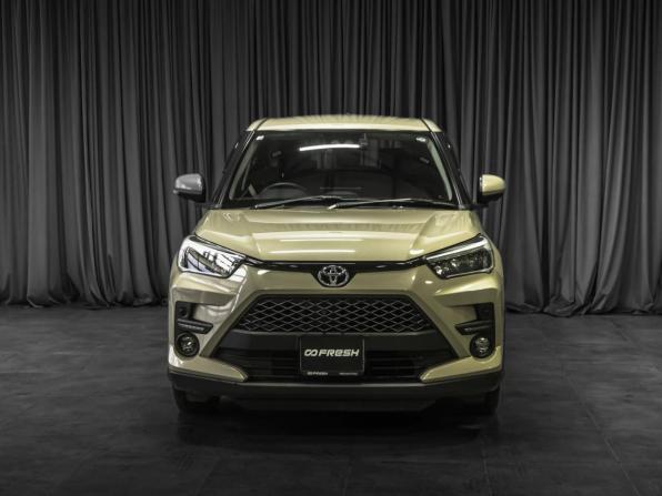Toyota Raize I с пробегом 2020 года, цена 1 799 000 рублей, 54004 км, внедорожник, Автокод Объявления