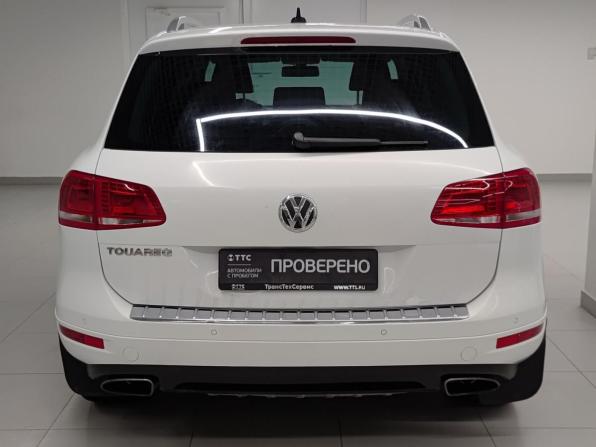 Volkswagen Touareg II Рестайлинг с пробегом 2014 года, цена 1 699 000 рублей, 308430 км, внедорожник, Автокод Объявления