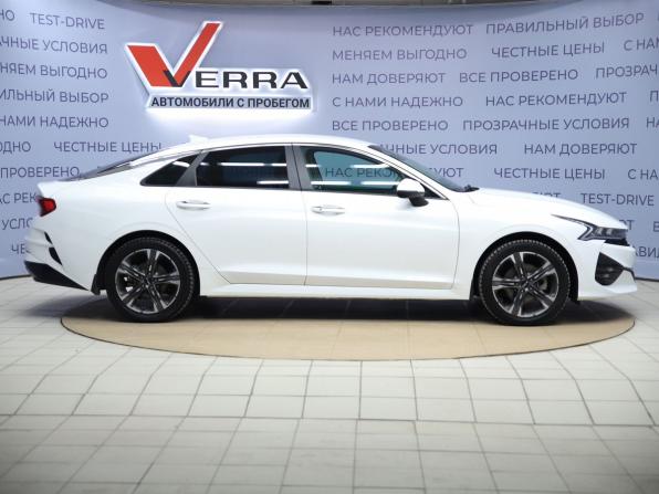 Kia K5 III с пробегом 2022 года, цена 2 390 000 рублей, 76468 км, седан, Автокод Объявления