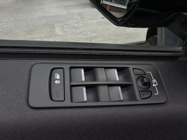 Land Rover Discovery Sport I с пробегом 2018 года, цена 2 049 000 рублей, 238465 км, внедорожник, Автокод Объявления