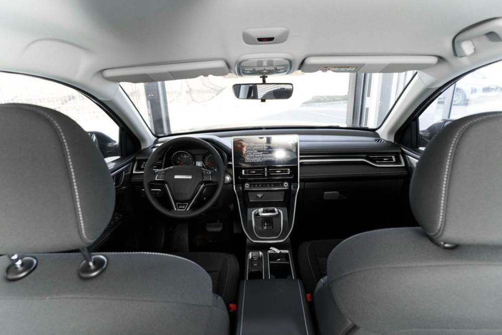 Haval M6 II Красноярск  - изображение 9