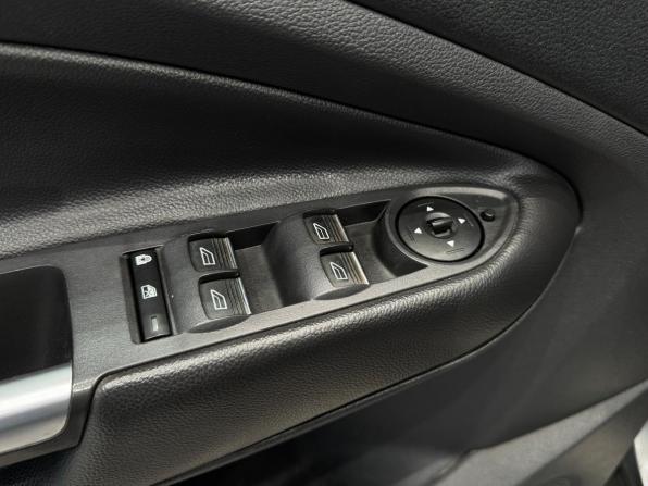 Ford Kuga II Рестайлинг с пробегом 2017 года, цена 1 499 000 рублей, 127288 км, внедорожник, Автокод Объявления