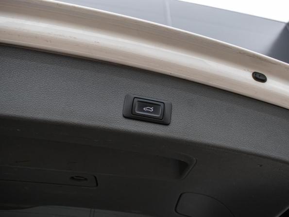 Audi Q5 I (8R) Рестайлинг с пробегом 2013 года, цена 2 520 000 рублей, 151573 км, внедорожник, Автокод Объявления