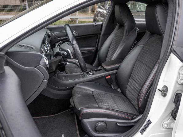 Mercedes-Benz CLA I (C117 X117) Рестайлинг с пробегом 2019 года, цена 2 150 000 рублей, 72835 км, седан, Автокод Объявления