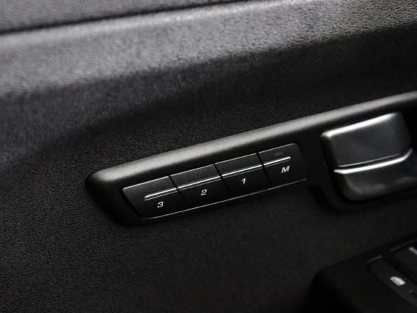 Land Rover Range Rover Evoque I с пробегом 2014 года, цена 1 849 000 рублей, 151589 км, внедорожник, Автокод Объявления