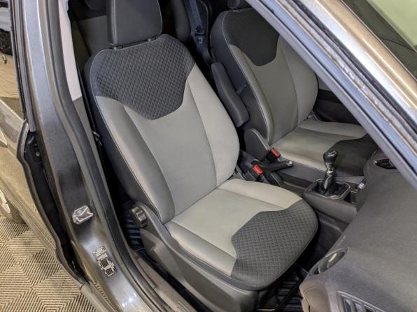 Ford Tourneo Courier I Рестайлинг с пробегом 2021 года, цена 2 220 000 рублей, 90288 км, компактвэн, Автокод Объявления