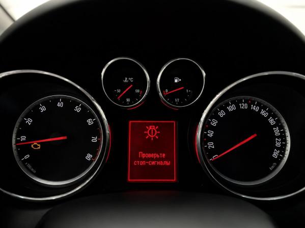 Opel Astra J с пробегом 2011 года, цена 525 000 рублей, 263000 км, хэтчбек, Автокод Объявления