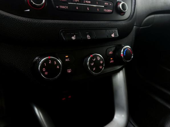 Kia Ceed II с пробегом 2014 года, цена 1 050 000 рублей, 128582 км, хэтчбек, Автокод Объявления